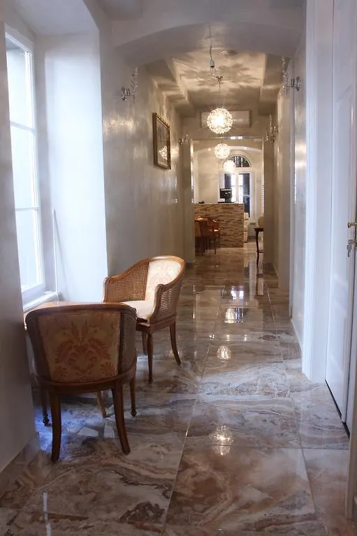 Guest house Rooms Cristal Roche Rijeka
