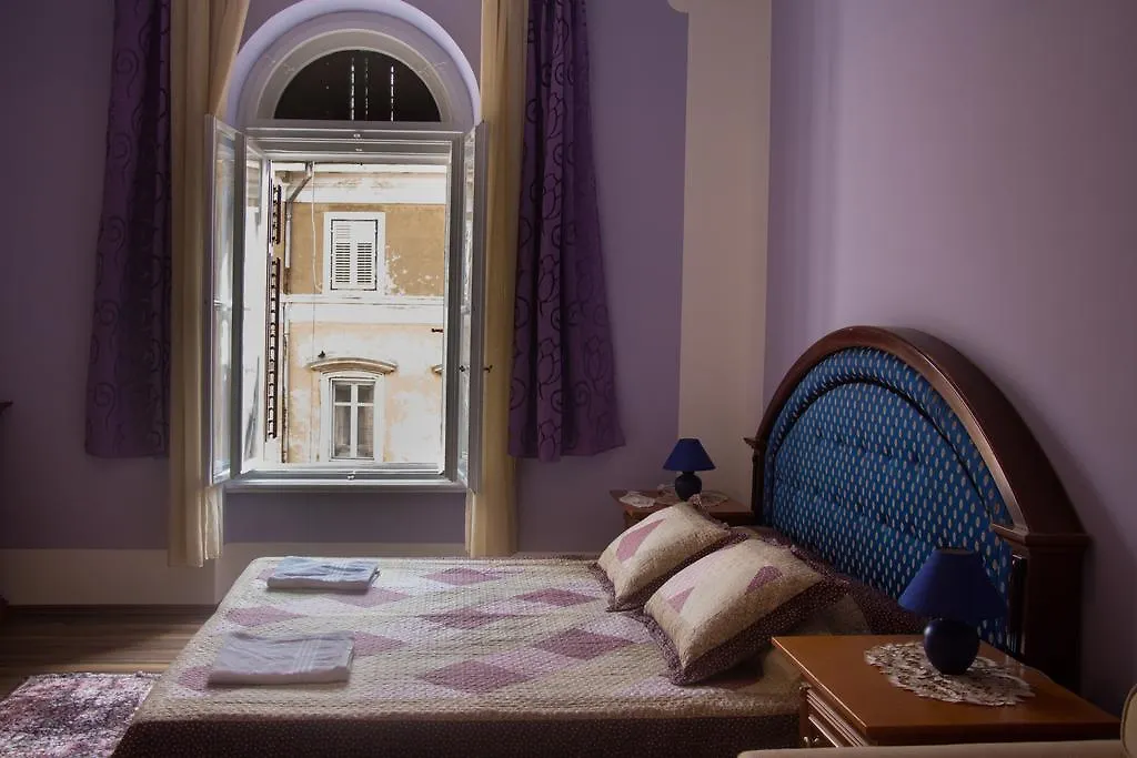 Rooms Cristal Roche Rijeka
